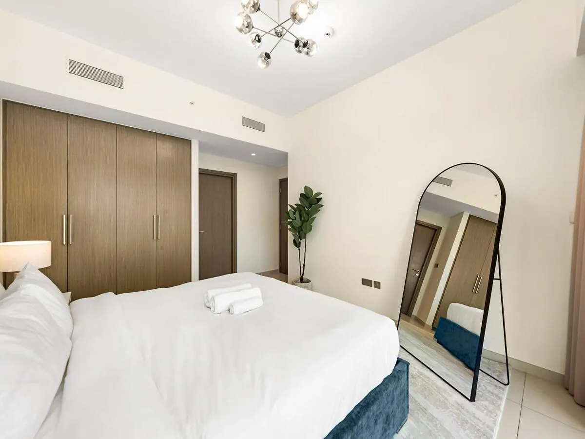 Burj Royale Dubai Downtown Apartment