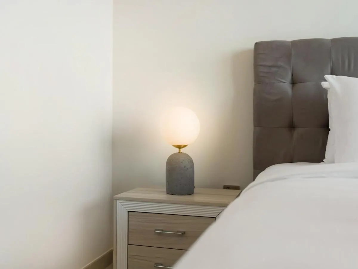 Burj Royale Dubai Downtown Apartment United Arab Emirates